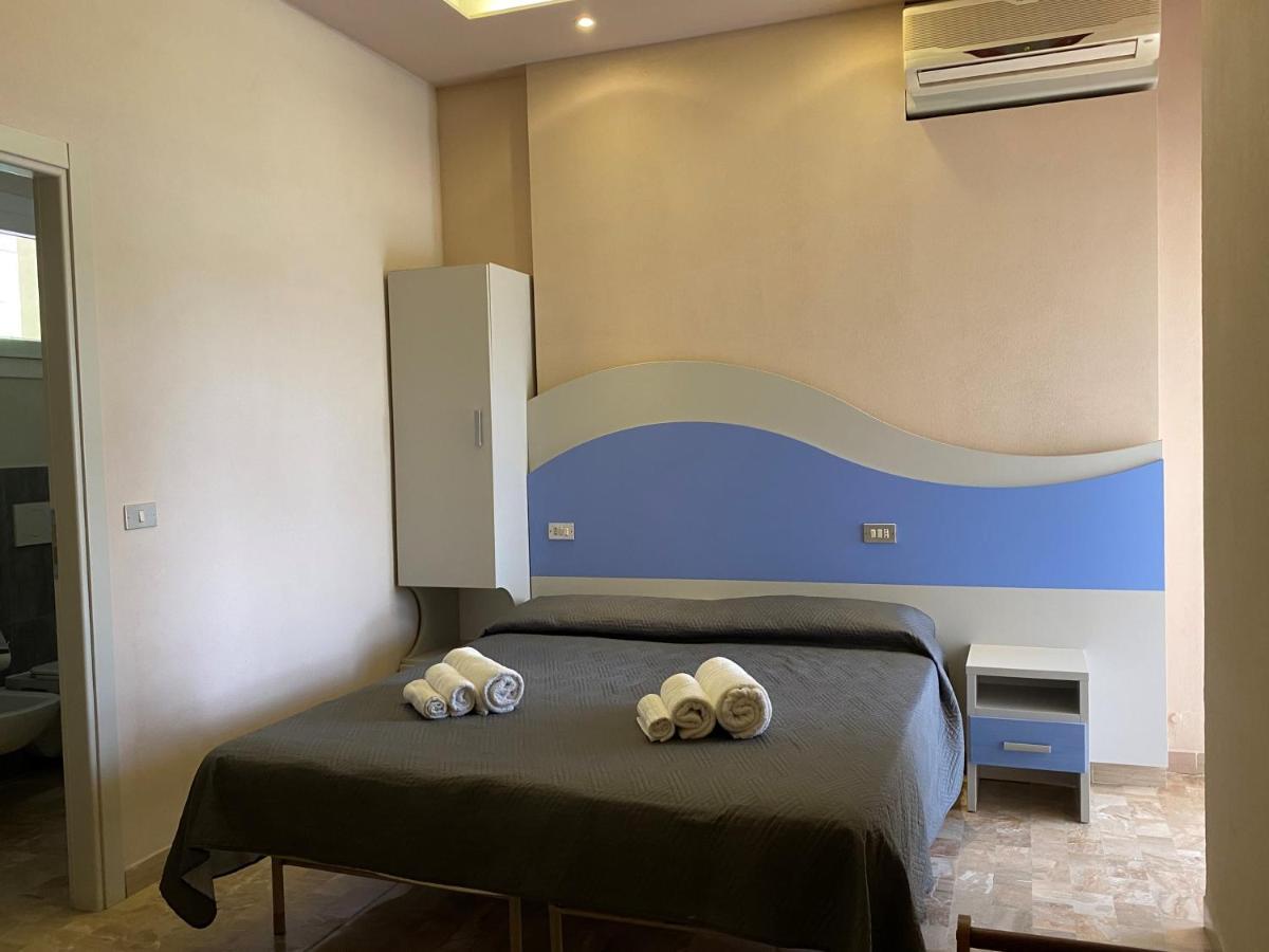 Hotel Moderno - Bed & Breakfast Cervia Eksteriør billede