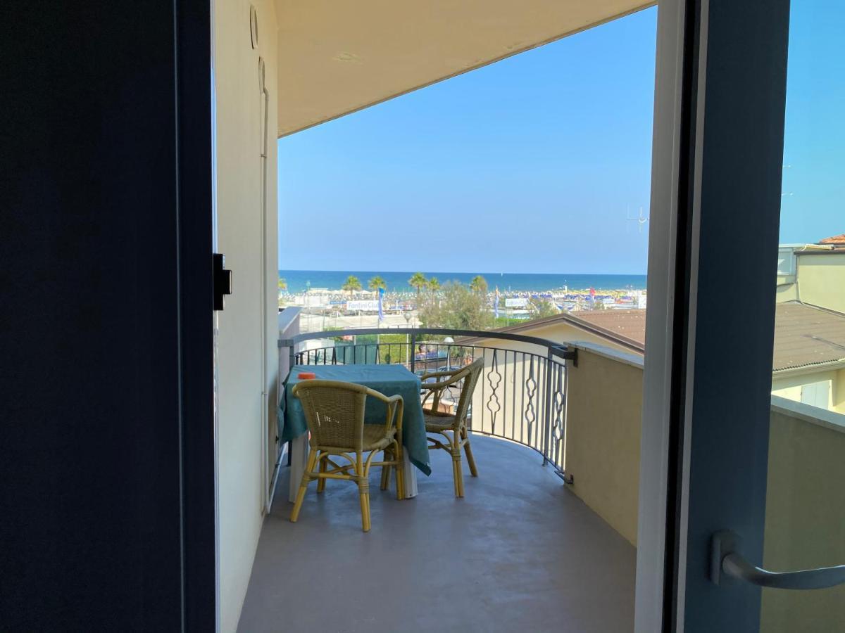 Hotel Moderno - Bed & Breakfast Cervia Eksteriør billede