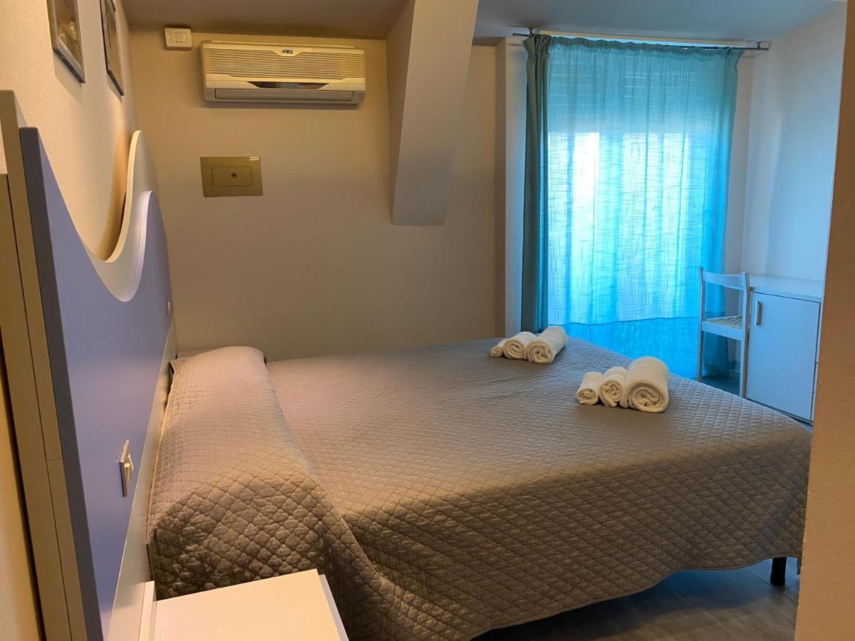 Hotel Moderno - Bed & Breakfast Cervia Eksteriør billede