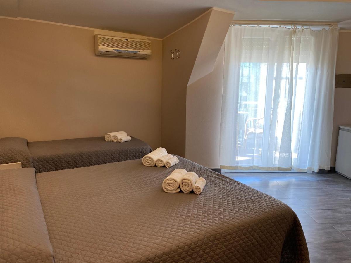 Hotel Moderno - Bed & Breakfast Cervia Eksteriør billede