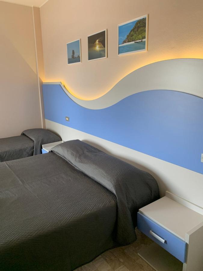 Hotel Moderno - Bed & Breakfast Cervia Eksteriør billede