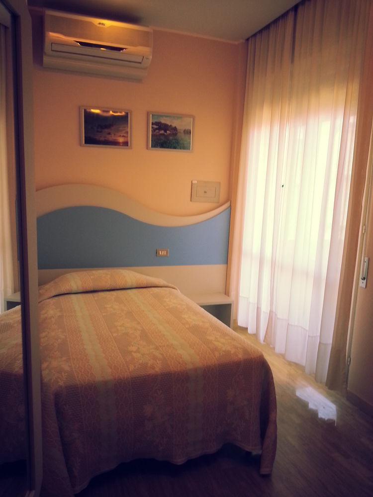 Hotel Moderno - Bed & Breakfast Cervia Eksteriør billede
